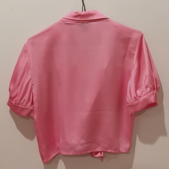 🌸 Puff Sleeve Tie Top 🌸 - Picture 7 of 7